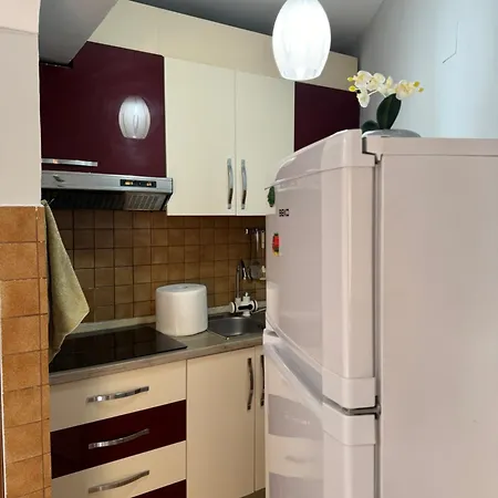 Centre Lions Gate 9 티라나