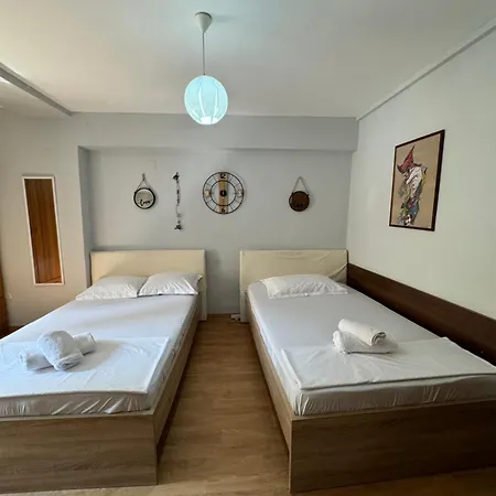 아파트 Centre Lions Gate 9 티라나