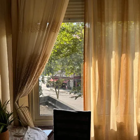 Centre Lions Gate 9 Apartment *