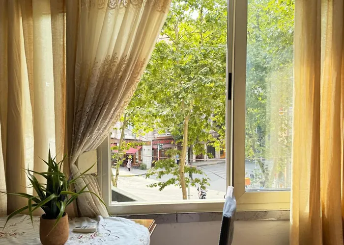 Centre Lions Gate 9 Apartamento *